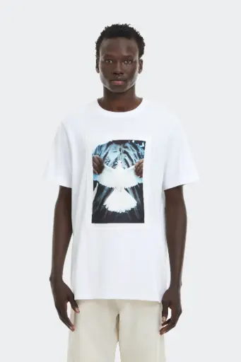 [Qasimi] Qasimi - JE22 HAMZAH Loose Fit Graphic T-Shirt (White)